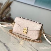 LV Pochette Metis East West