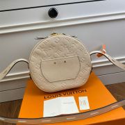 LV Boite Chapeau Souple MM Handbag