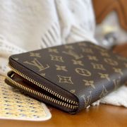 LV Zippy Wallet(HIGH-END GRADE)