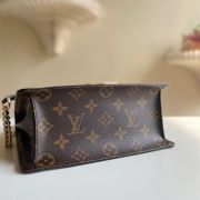 LV Wynwood Chain Bag