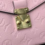 LV Pochette Metis Handbag
