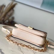 LV Pochette Metis East West