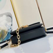 LV Pochette Metis East West