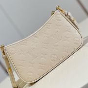 LV Easy Pouch On Strap