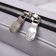 LV Outdoor Messenger