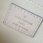 LV Pochette Metis East West