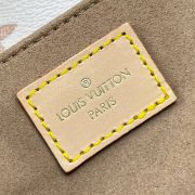 LV Pochette Metis East West